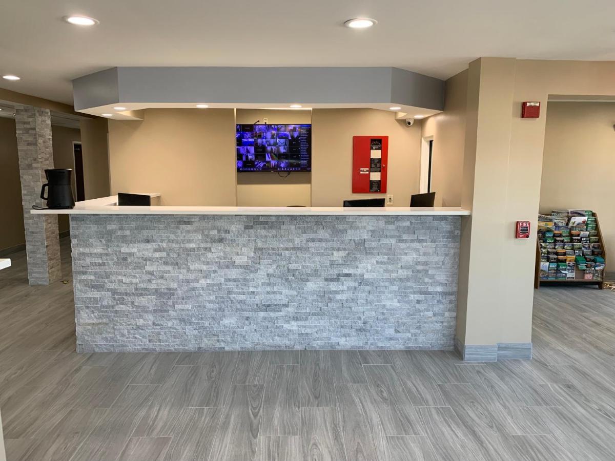Super 8 By Wyndham Joliet Hotel Eksteriør billede