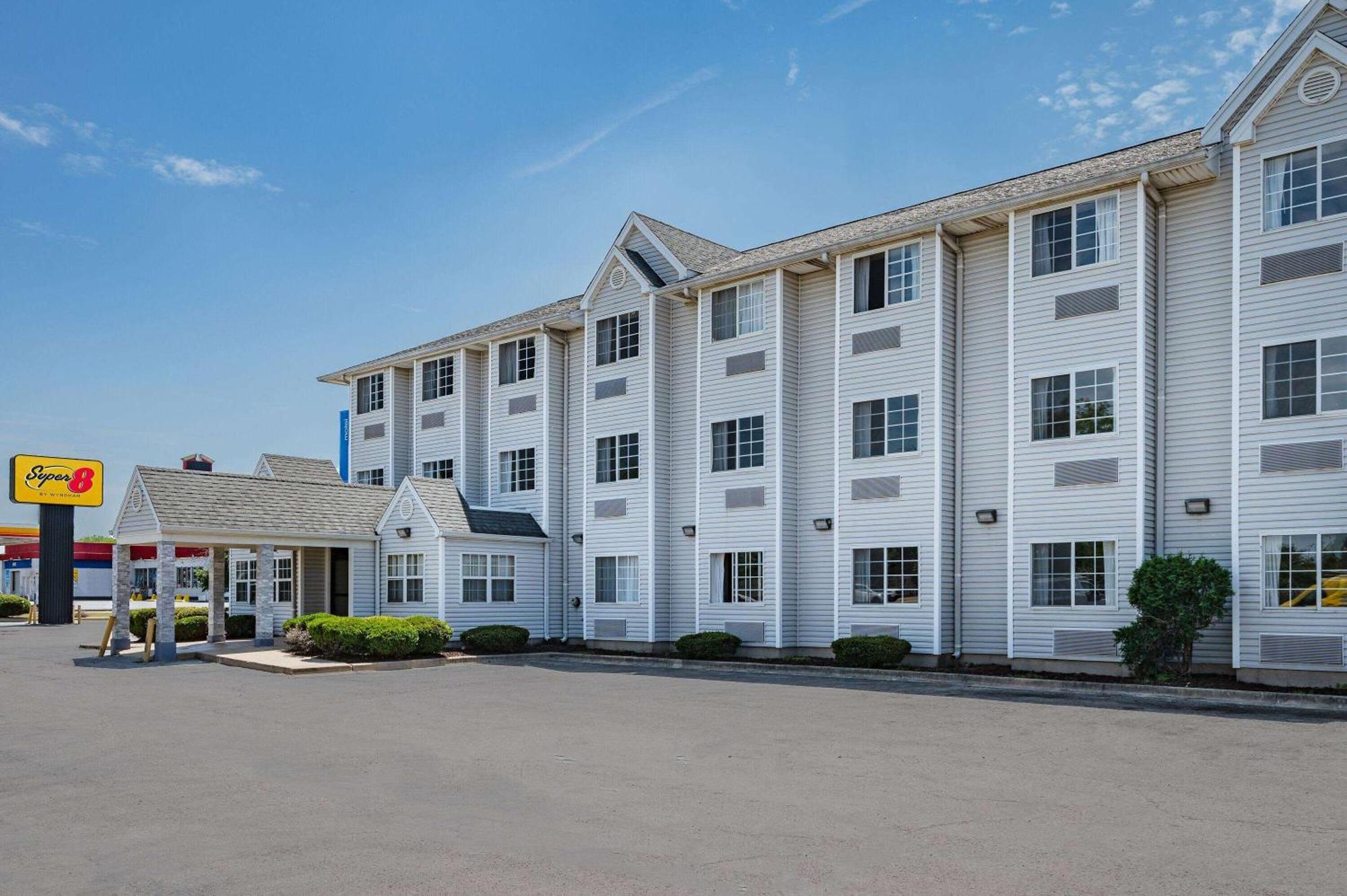 Super 8 By Wyndham Joliet Hotel Eksteriør billede